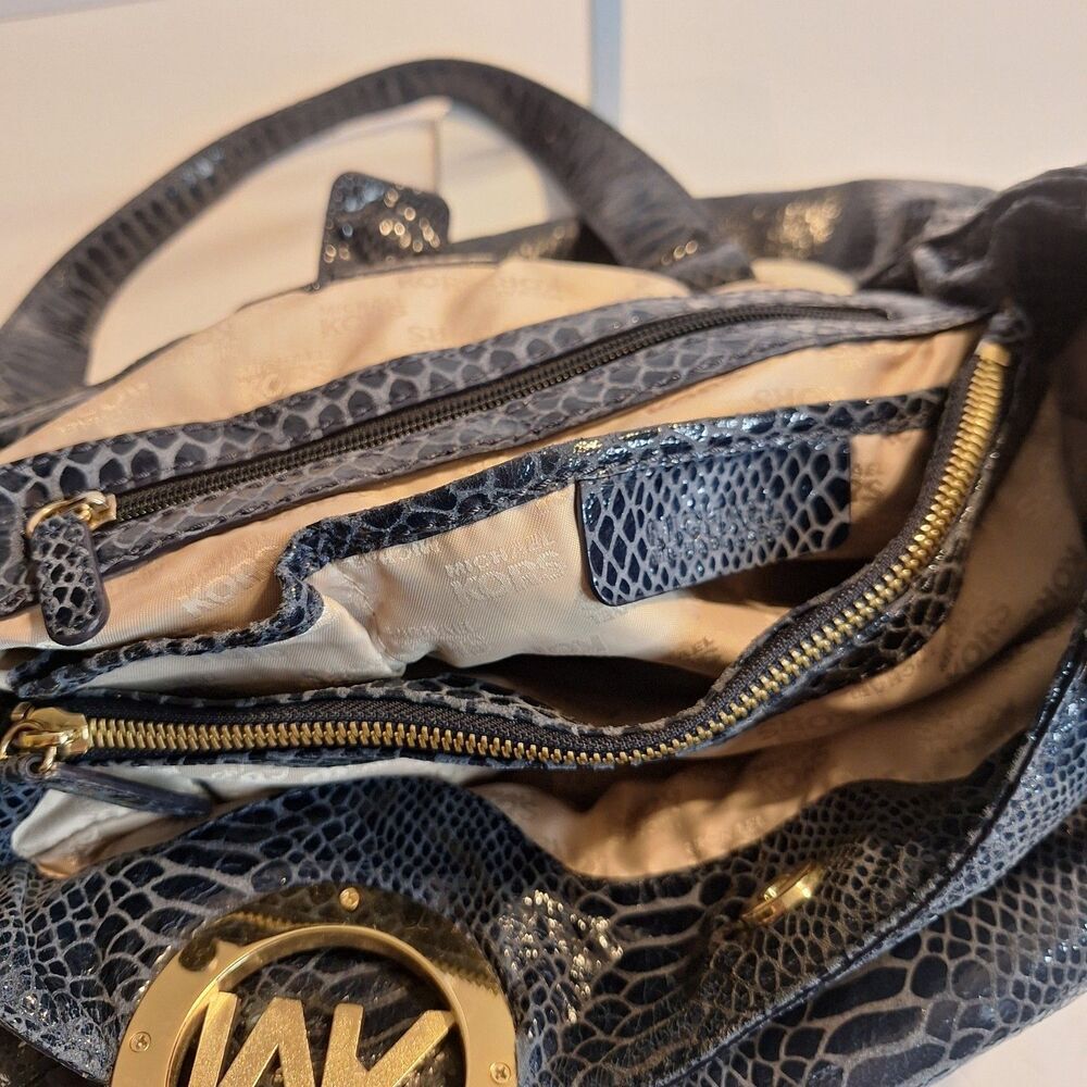 Michael Kors Snakeskin Embossed Set Purse And Wallet - Picture 9 of 15